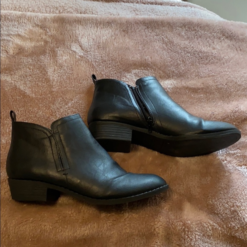 American Rag Booties